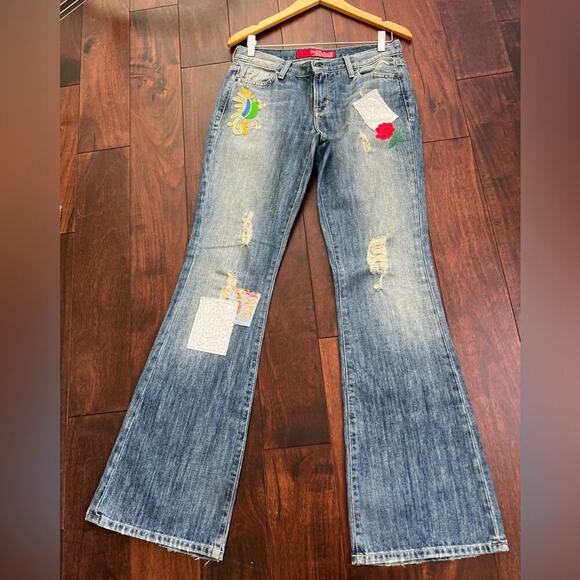 Guess Jeans Flared Bootcut Low Rise Embroidered Destroyed Flared Jeans Size 28 - Picture 7 of 10